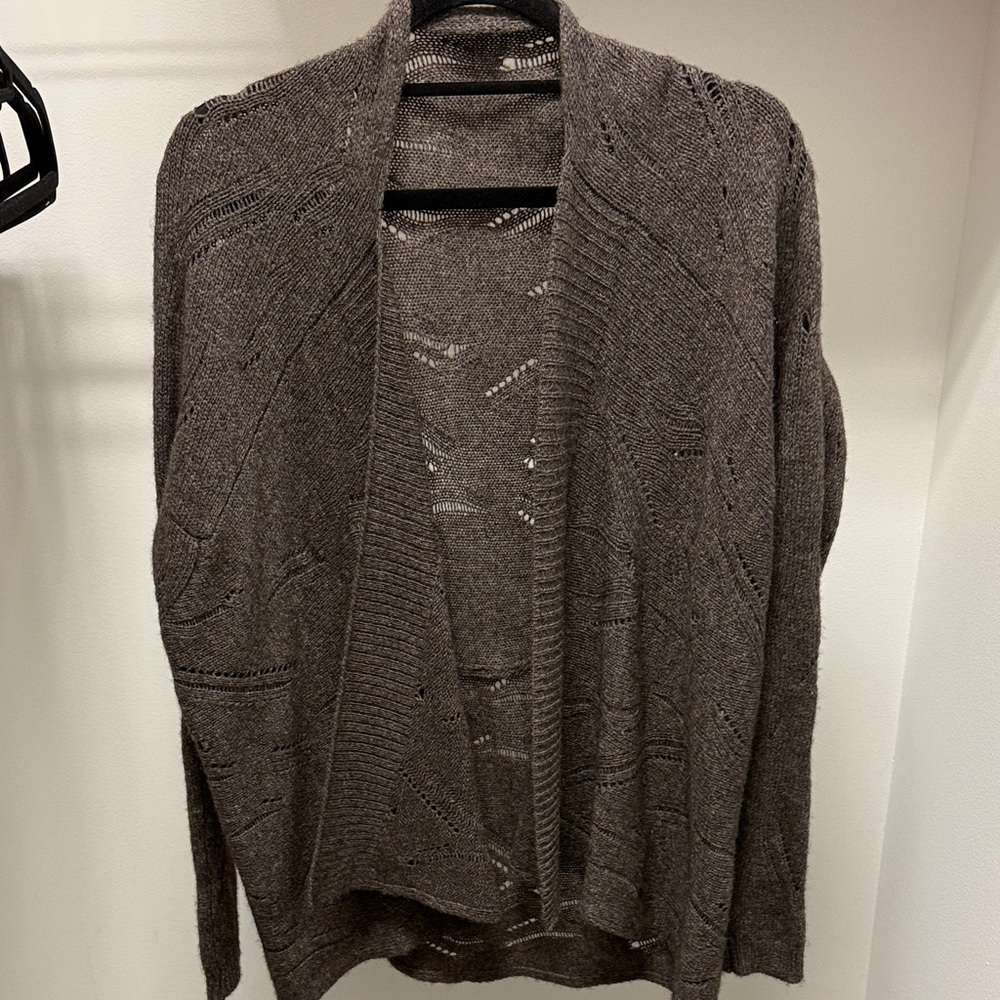 Vince Men's Cardigan in Rich Brown